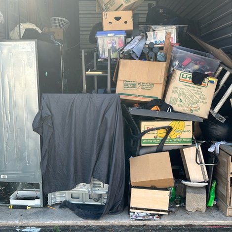 10 x 30 storage unit in Beaumont, TX