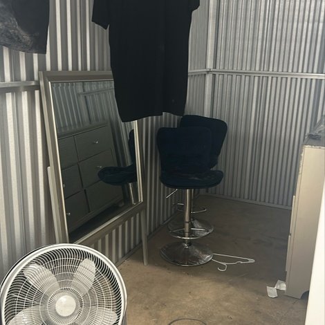 5 x 10 storage unit in Beaumont, TX