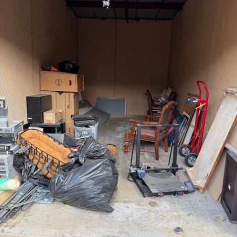 10 x 20 storage unit in Irving, TX