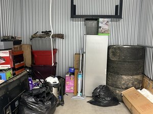 10 x 10 unit in Lexington