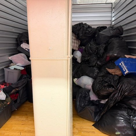 10 x 15 storage unit in Detroit, MI