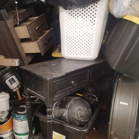8 x 8 storage unit in Detroit, MI