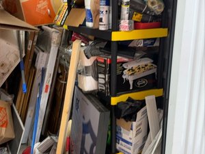 10 x 10 storage unit in Detroit, MI