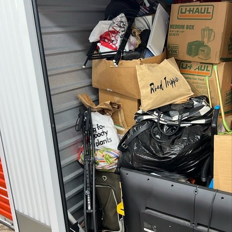 10 x 15 storage unit in Chicago, IL