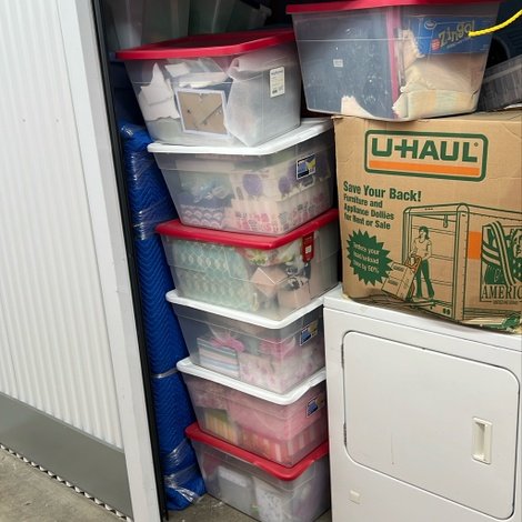 5 x 10 storage unit in Chicago, IL