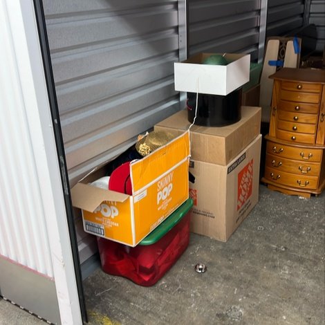 10 x 15 storage unit in Chicago, IL
