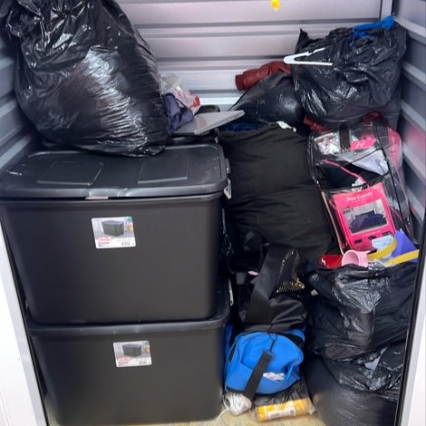 5 x 5 storage unit in Chicago, IL