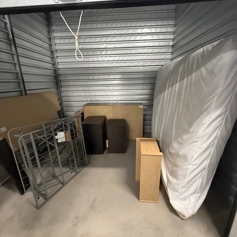 10 x 10 storage unit in Greenville, SC