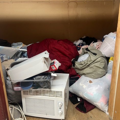 4 x 8 storage unit in Chicago, IL