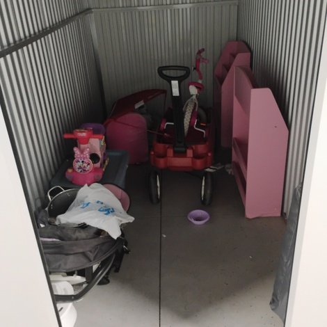 5 x 10 storage unit in Milwaukee, WI