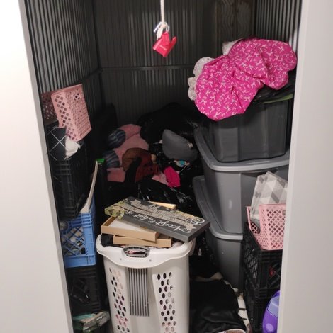 5 x 10 storage unit in Milwaukee, WI