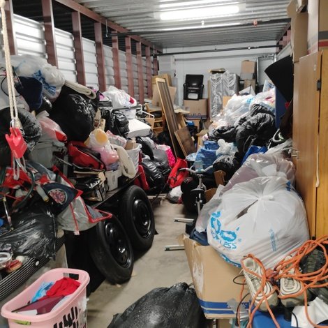 10 x 30 storage unit in Milwaukee, WI