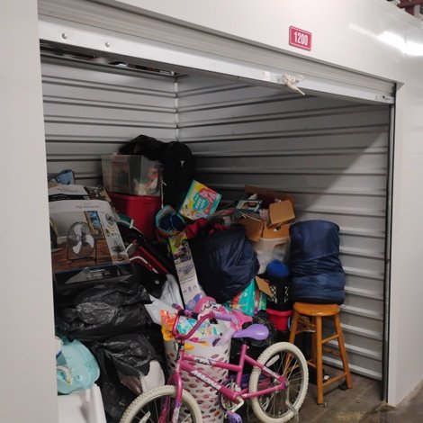 8 x 10 storage unit in Milwaukee, WI