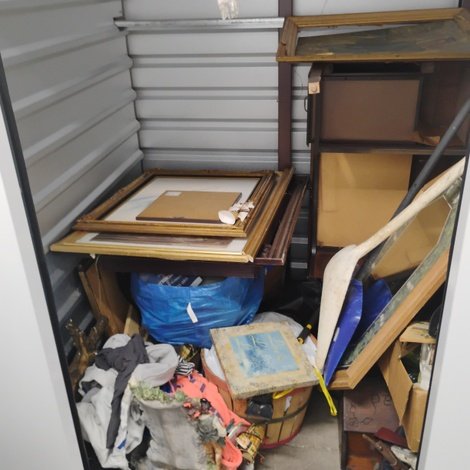 5 x 5 storage unit in Milwaukee, WI