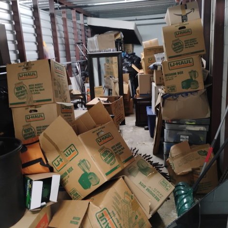 10 x 30 storage unit in Milwaukee, WI