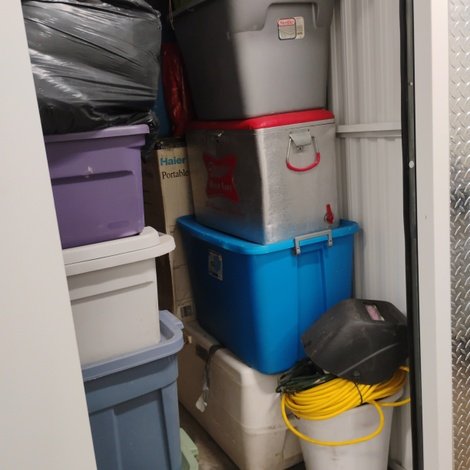 5 x 5 storage unit in Milwaukee, WI