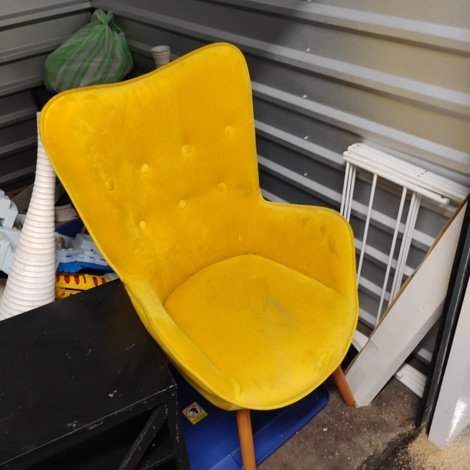 8 x 10 storage unit in Milwaukee, WI