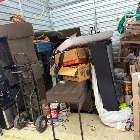 10 x 10 storage unit in NE Palm Bay, FL