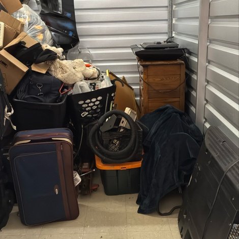 10 x 10 storage unit in Des Moines, IA