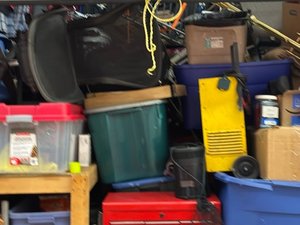 10 x 10 storage unit in Des Moines, IA
