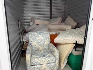10 x 8 storage unit in West West Palm Beach, FL