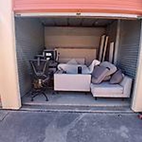 10 x 10 storage unit in Dallas, TX