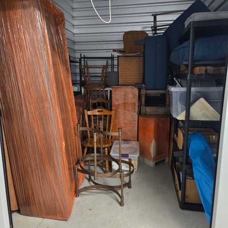8 x 10 storage unit in Tewksbury, MA