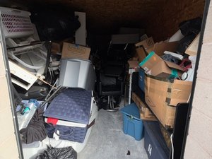 10 x 20 storage unit in Cheshire, CT