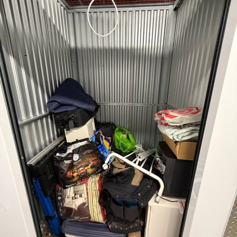 5 x 5 storage unit in Cheshire, CT