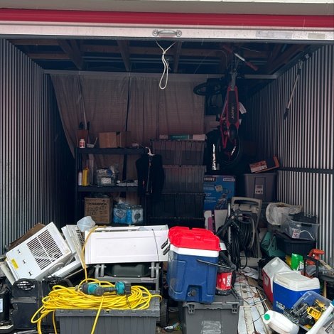 10 x 24 storage unit in Gainesville, FL