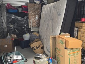10 x 15 storage unit in Jacksonville, FL