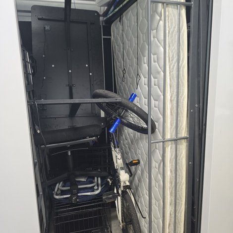 5 x 5 storage unit in Jacksonville, FL