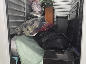 5 x 10 storage unit in Jacksonville, FL