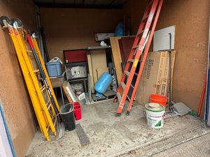 10 x 10 unit in Irving