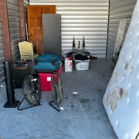 10 x 20 storage unit in Cape Coral, FL