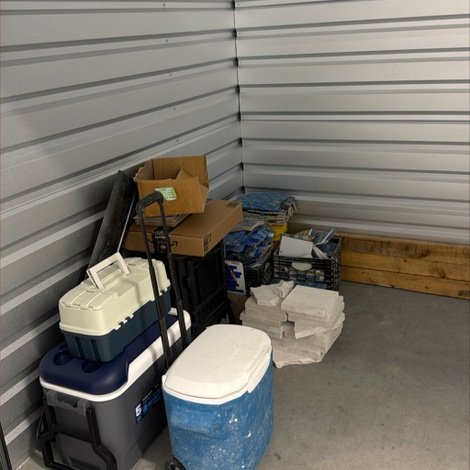 10 x 7 storage unit in Fort Myers, FL