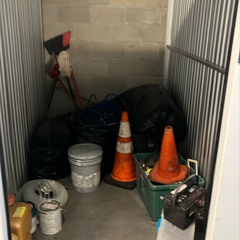 5 x 10 storage unit in Orlando, FL