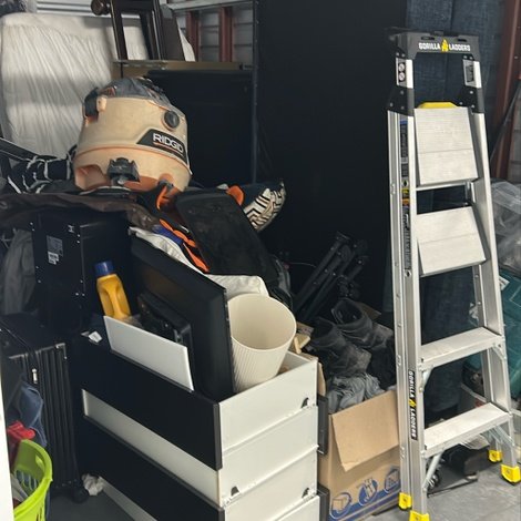 10 x 15 storage unit in Jacksonville, FL