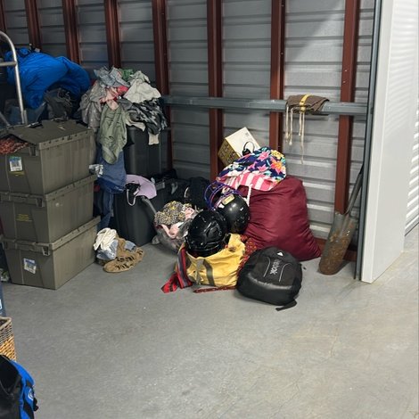 10 x 20 storage unit in Jacksonville, FL