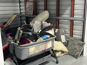 10 x 10 storage unit in Jacksonville, FL