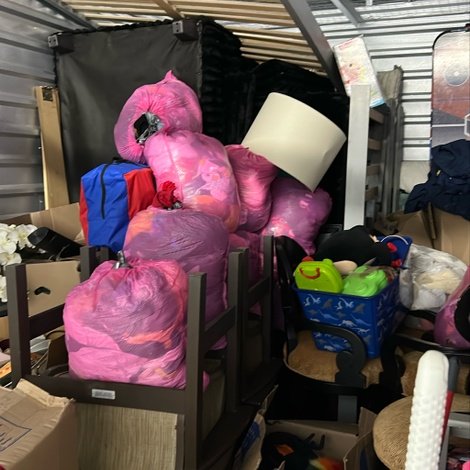 10 x 15 storage unit in Jacksonville, FL