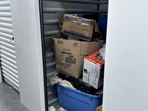 5 x 5 storage unit in Jacksonville, FL