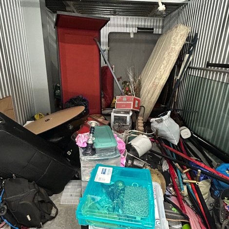 10 x 15 storage unit in Tampa, FL