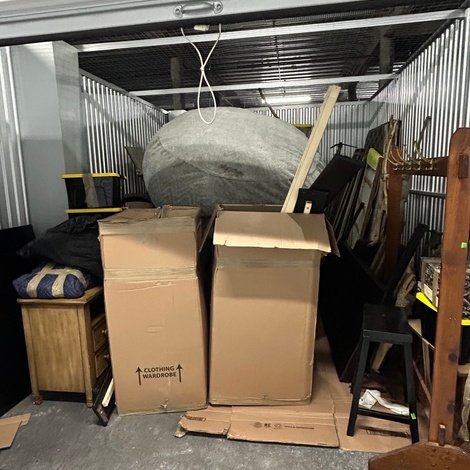 10 x 15 storage unit in Tampa, FL