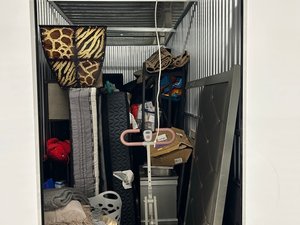 5 x 15 storage unit in Tampa, FL