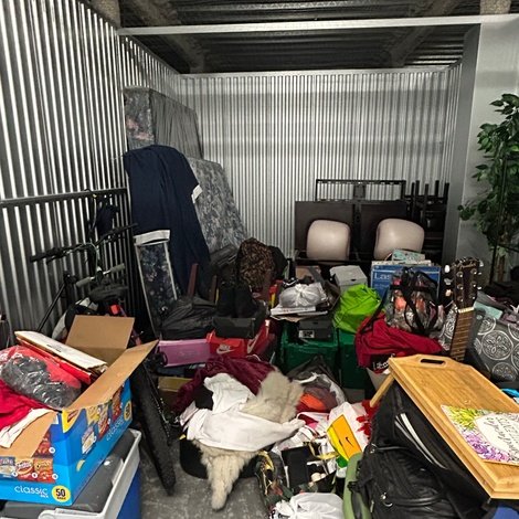 10 x 15 storage unit in Tampa, FL