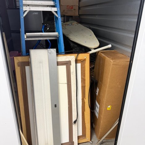 5 x 10 storage unit in Greenville, SC