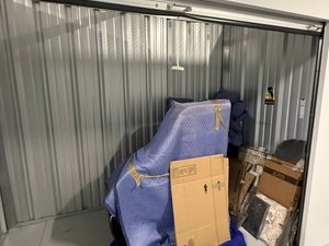 5 x 10 storage unit in Strongsville, OH