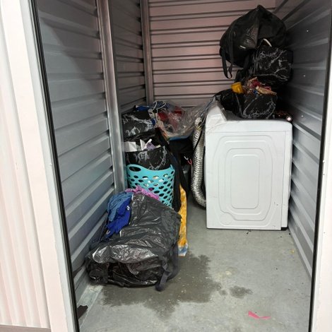 5 x 10 storage unit in Unknown, TX