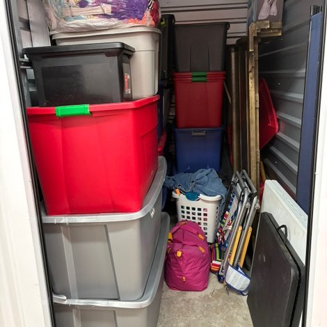 5 x 10 storage unit in Unknown, TX